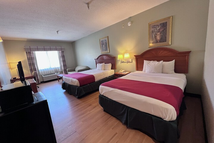 Room 14 of 40