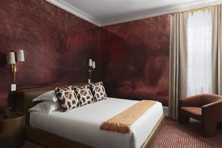 Room 41 of 64