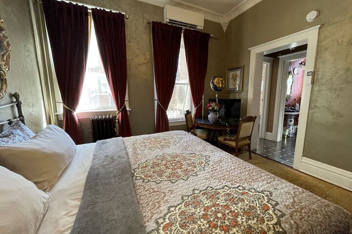 Room 30 of 90