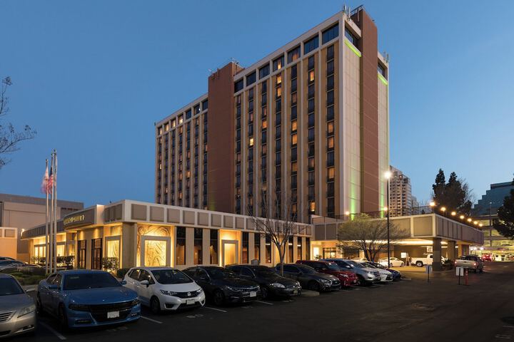 Holiday Inn Sacramento Downtown-Arena by IHG