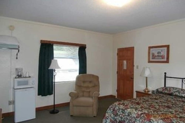 Riverbend Lodging