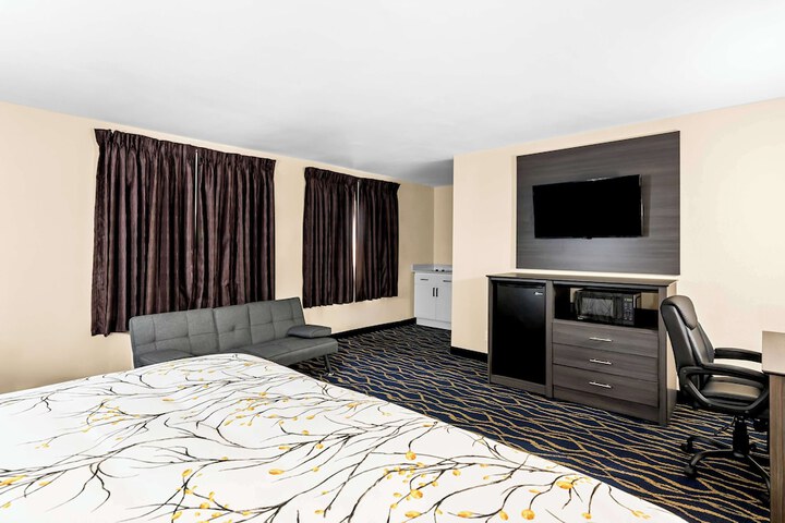 Room 25 of 30