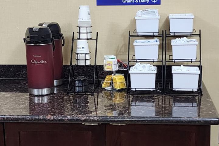 Breakfast/Coffee Service 25 of 26