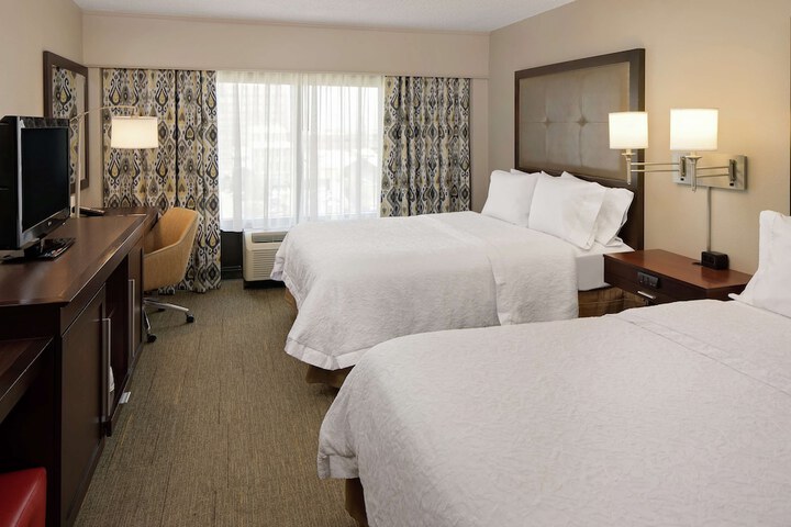 Room 16 of 38
