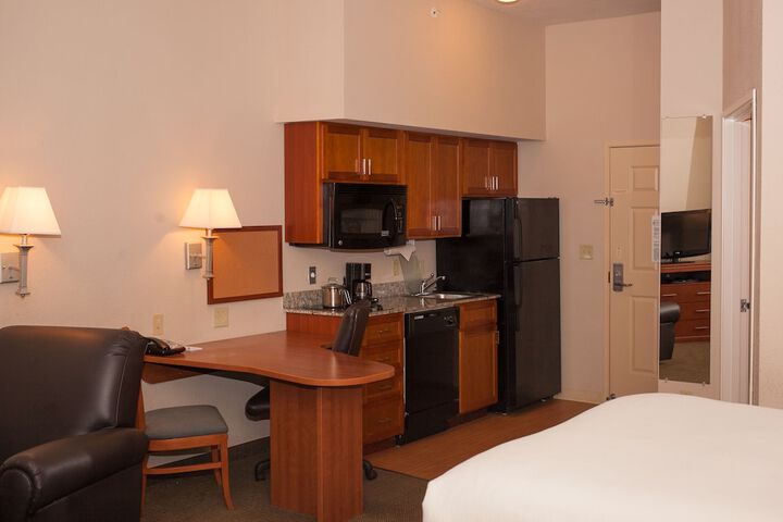 Room 17 of 22