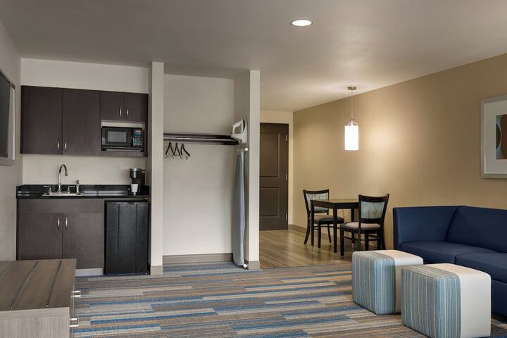 Room 76 of 105