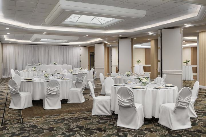 Holiday Inn Hotel & Suites Oakville at Bronte by IHG