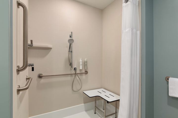LivSmart Studios by Hilton Kokomo
