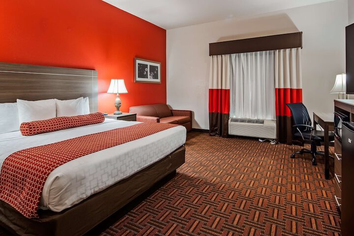 Best Western Plus Memorial Inn & Suites