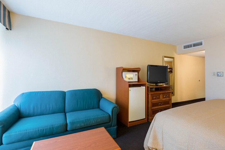 Room 27 of 54