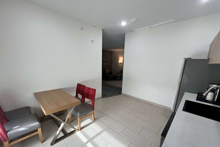 Room 33 of 57