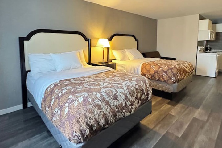 Big Bird Inn Wawa SureStay Collection by Best Western