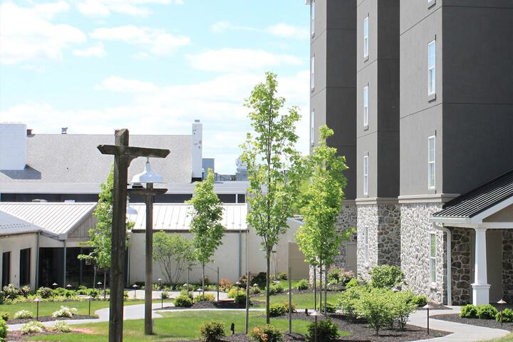 AmishView Inn and Suites