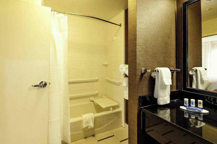 Fairfield Inn & Suites Meridian