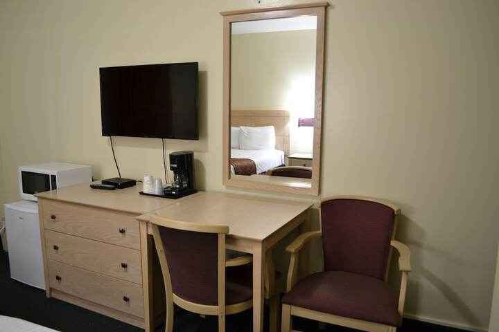 Room 16 of 21