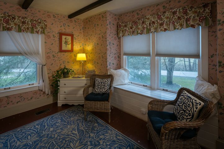Room 53 of 95