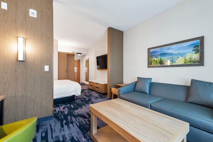 Room 20 of 37