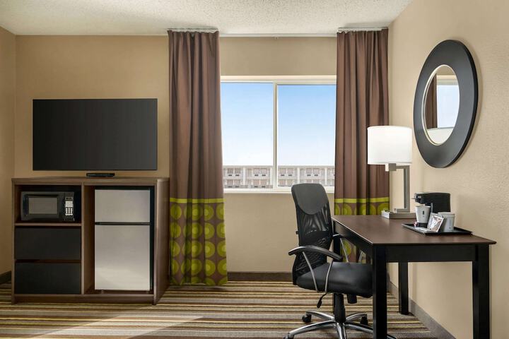 Room 21 of 29