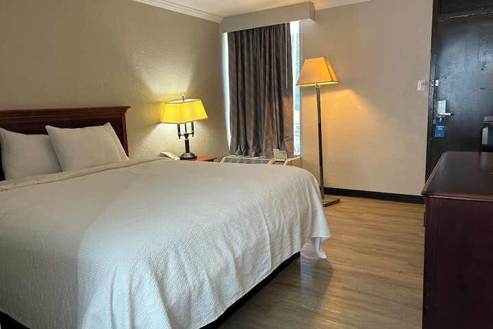 Days Inn by Wyndham Hinesville Near Fort Stewart