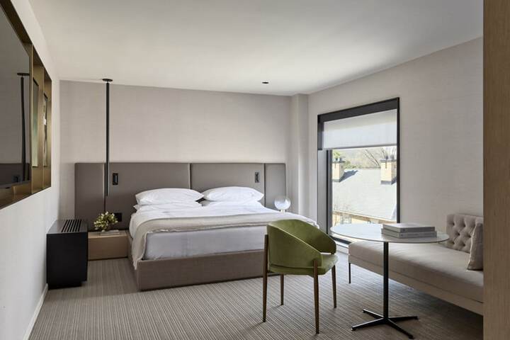Room 19 of 46