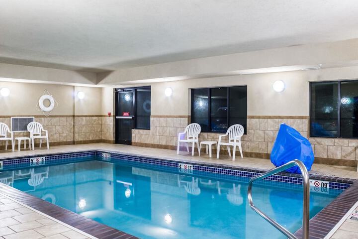 Pool 5 of 32