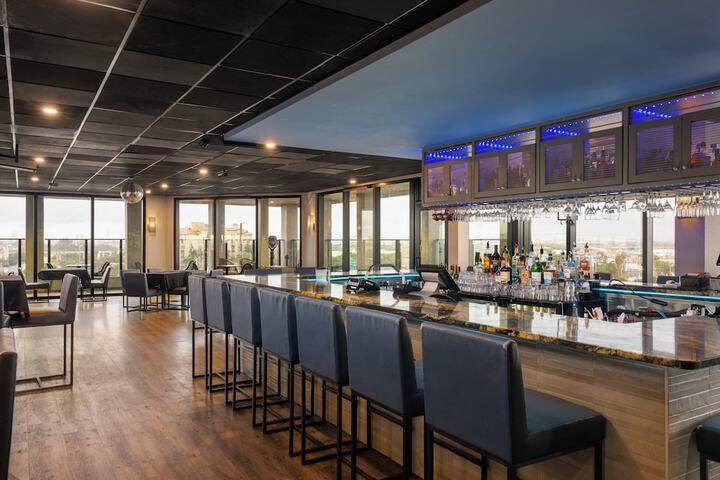 Holiday Inn Miami - International Airport by IHG