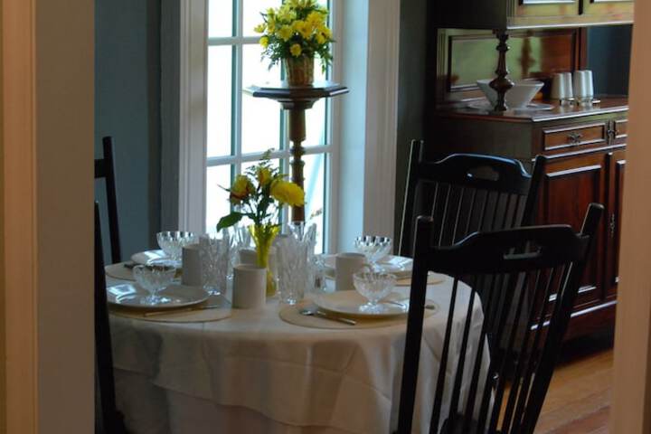 Breakfast/Coffee Service 54 of 80