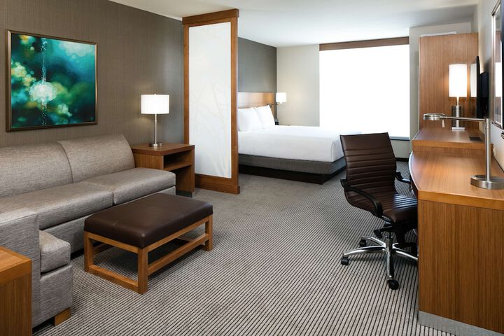 Room 16 of 34