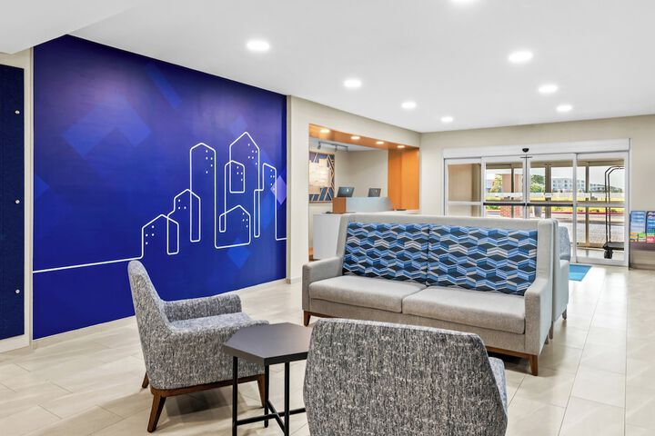 Holiday Inn Express Hotel & Suites Council Bluffs - Convention Center by IHG