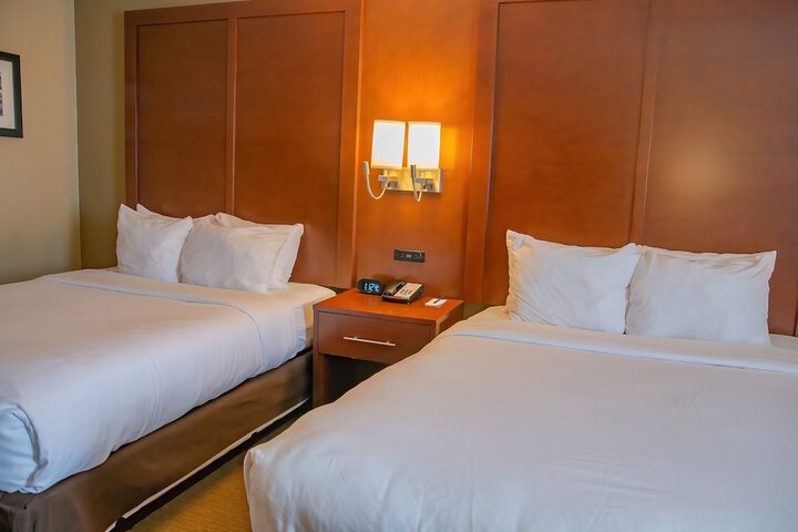 Room 34 of 77