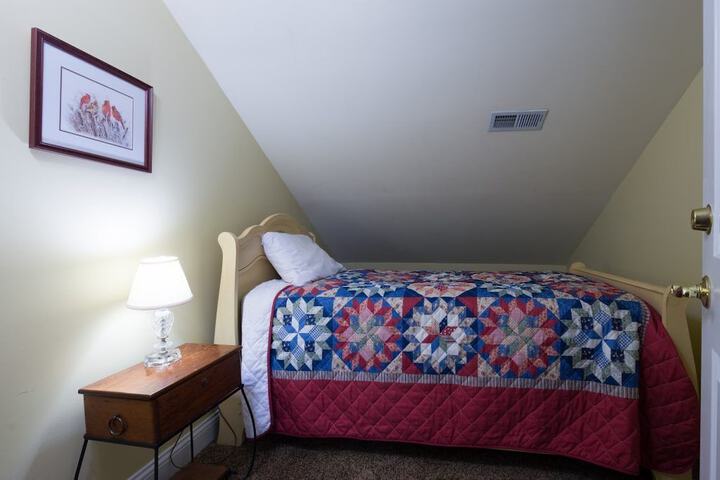 Whitestone Inn