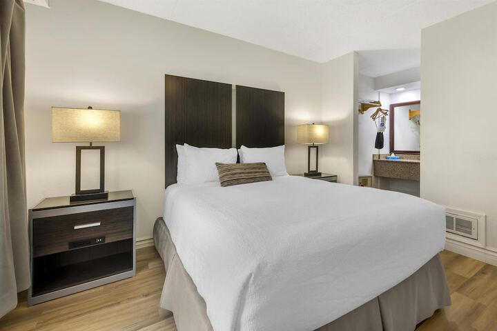 Best Western Pier Point Inn