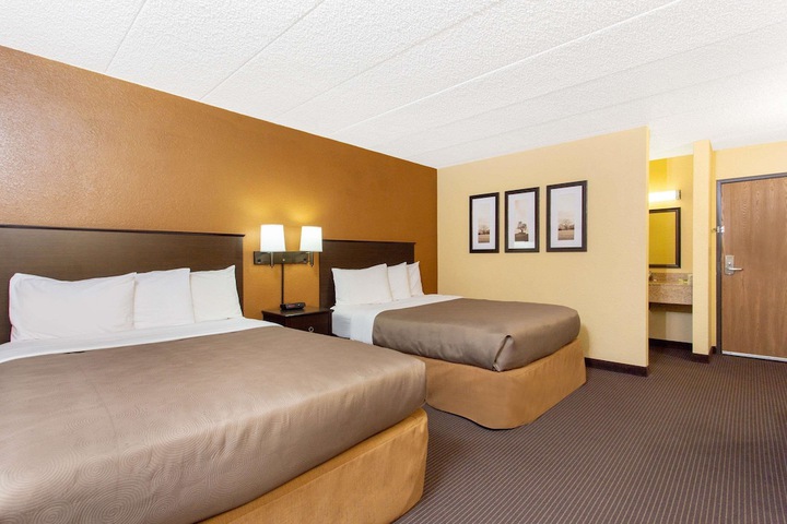 Room 44 of 81