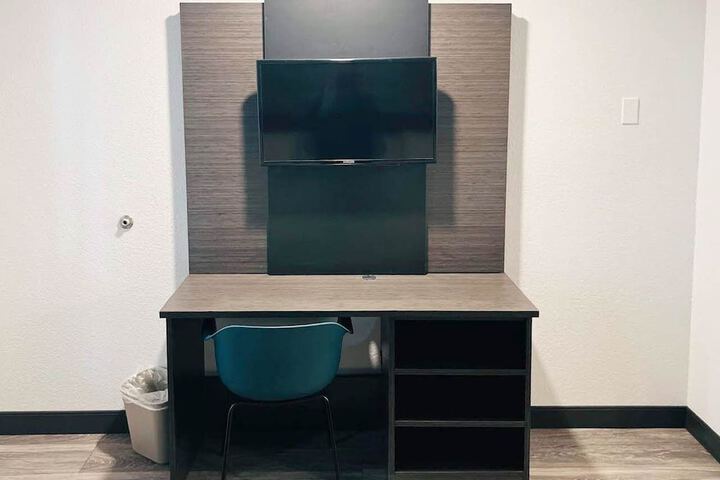 Room 48 of 51