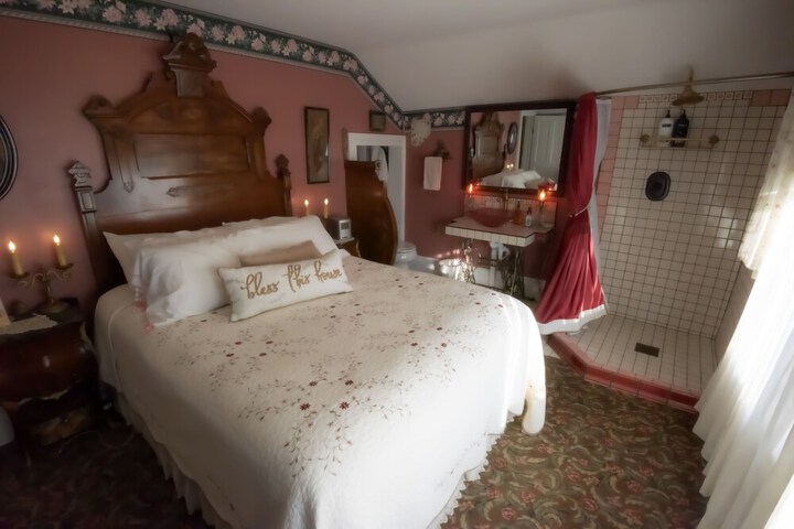Room 42 of 54