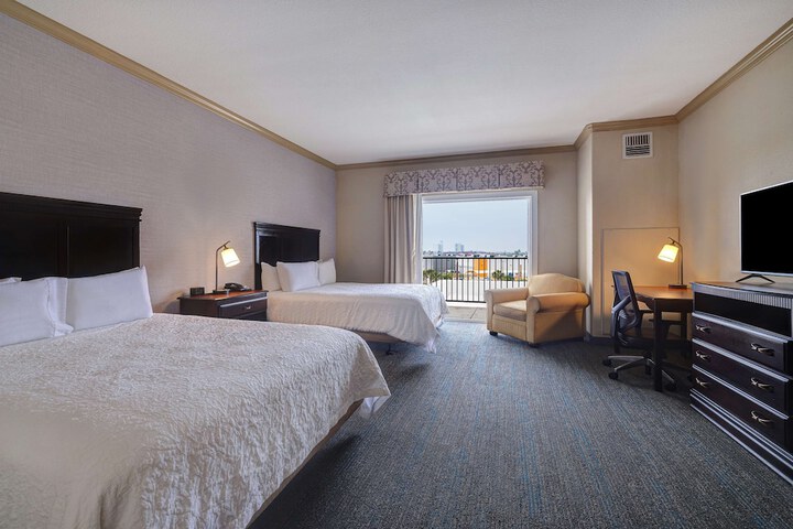 Room 29 of 60