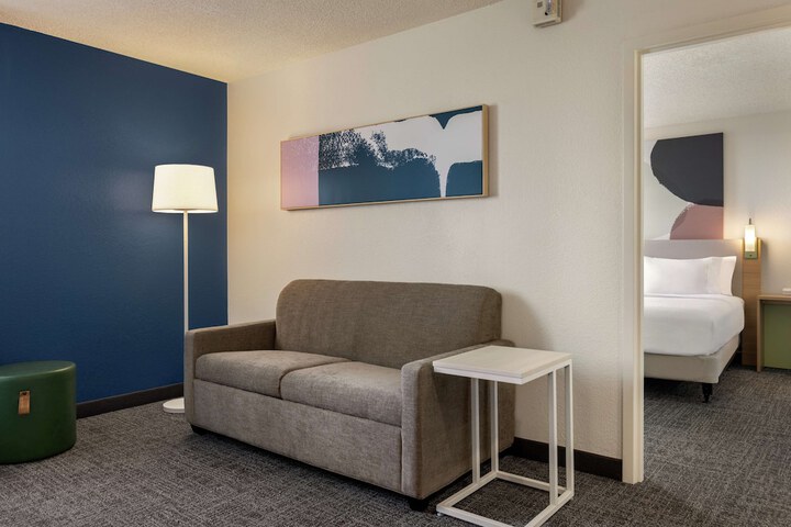 Room 26 of 39