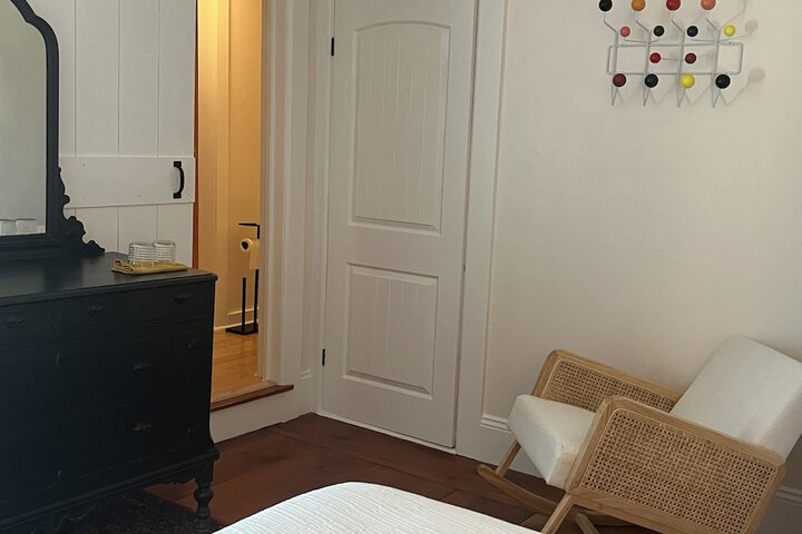 Room 12 of 35