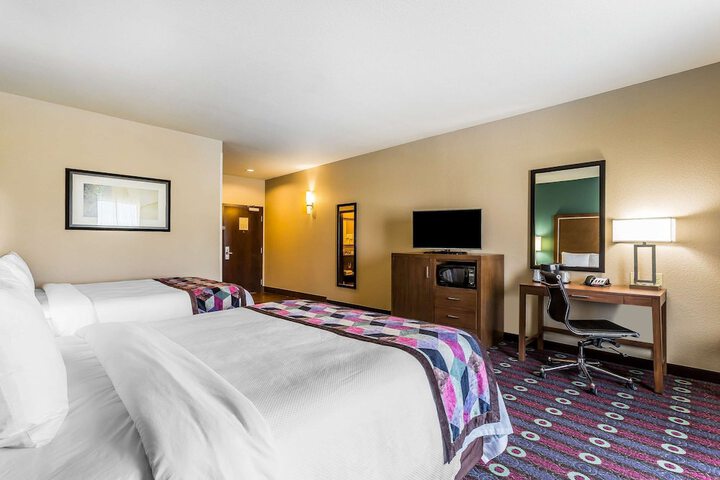Room 18 of 38