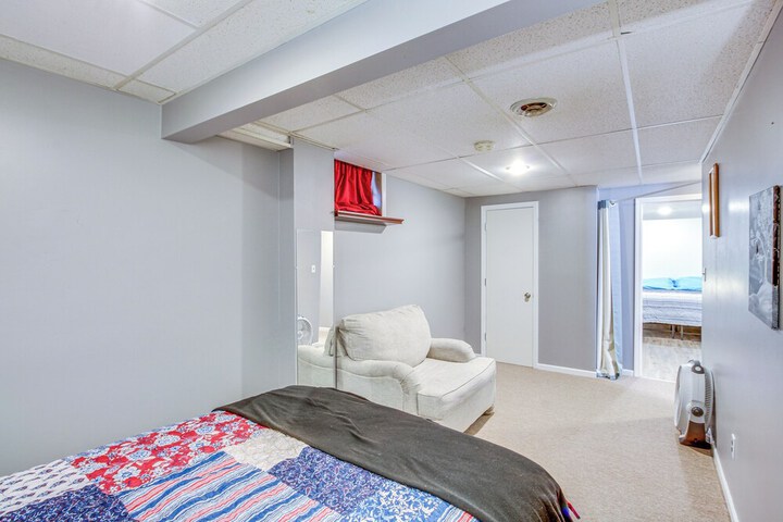Shawnee Vacation Rental 11 Mi to Kansas City!