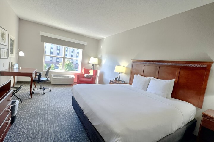 Room 12 of 15