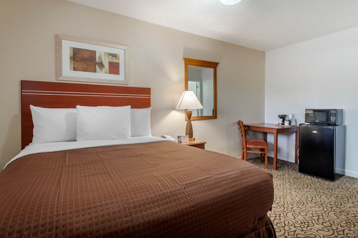 Room 18 of 24