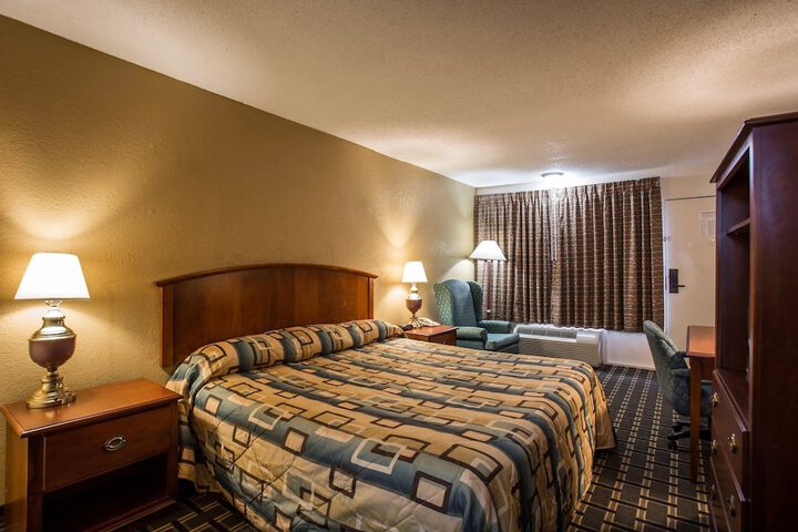 Room 15 of 43