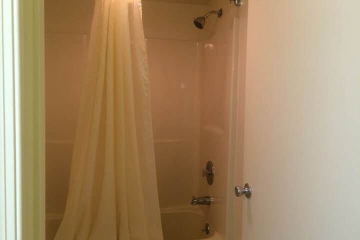 Room 11 of 33