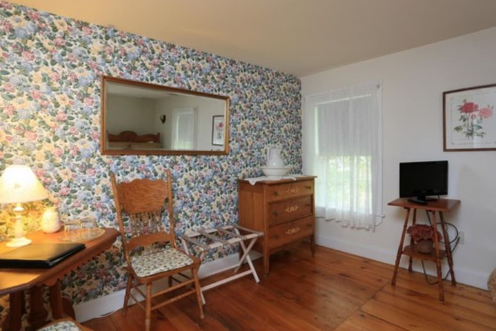 Room 42 of 125