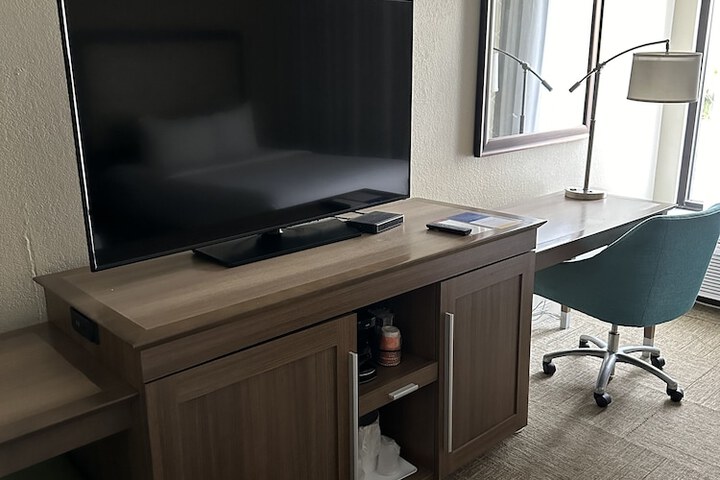 Room 12 of 51