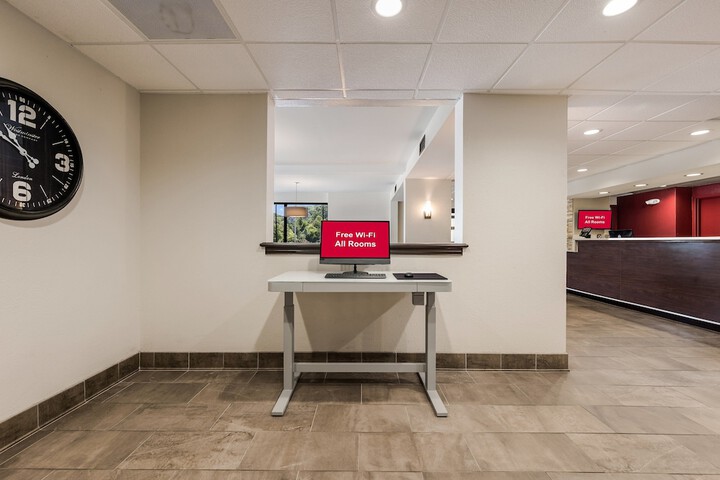 Business Center 29 of 30