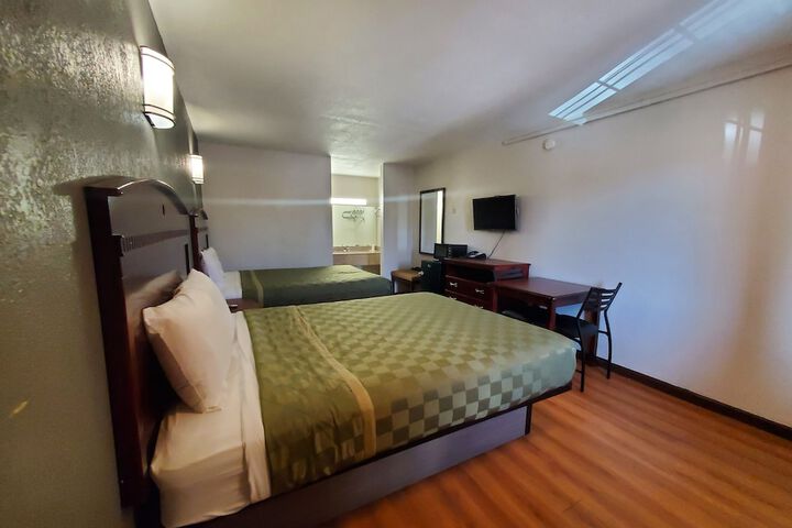 Room 22 of 43