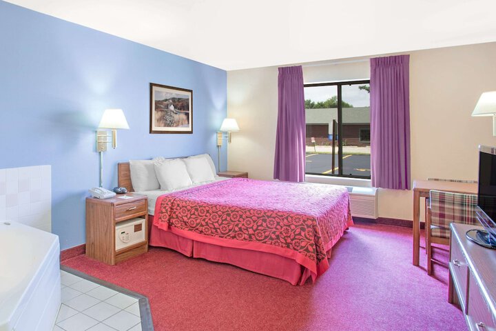 Room 14 of 15