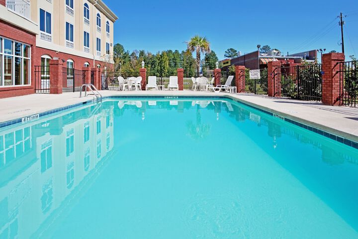 Pool 8 of 28